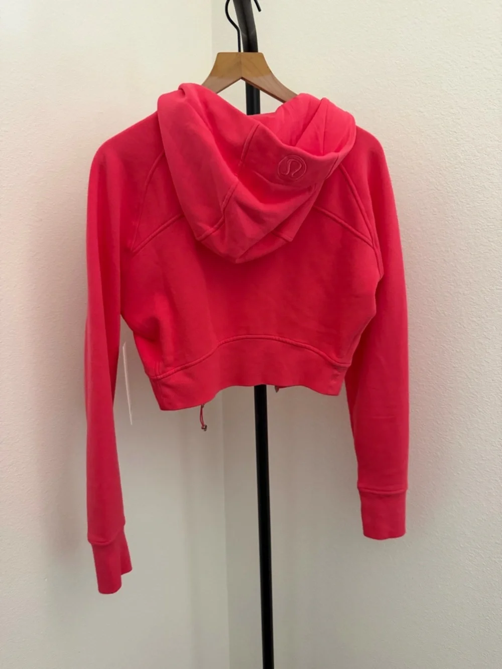 lululemon athletica scuba full zip Cropped lip gloss pink Hoodie - Picture 5 of 6
